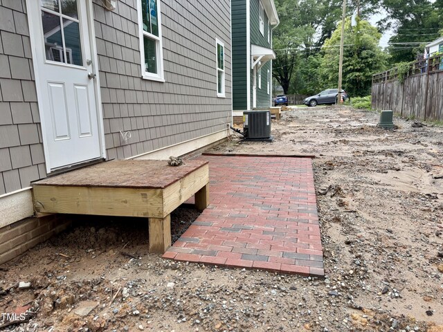 2658 Lawndale Ave, Durham, NC 27705 - view of patio