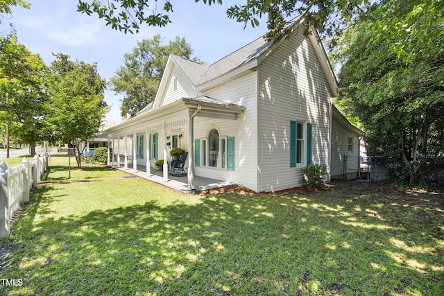 102 W Church St, Benson, NC 27504 - photo 4