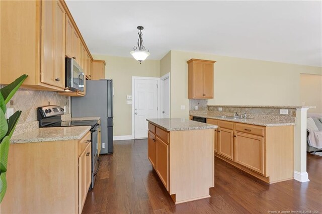 221 Kimbrough Dr, Lillington, NC 27546 - photo 13