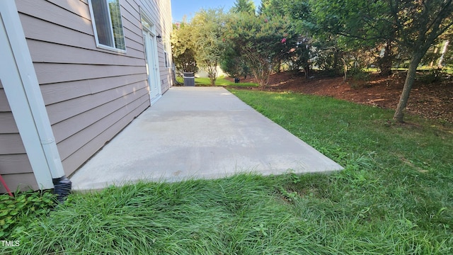 523 Front Ridge Dr, Cary, NC 27519 - view of green lawn
