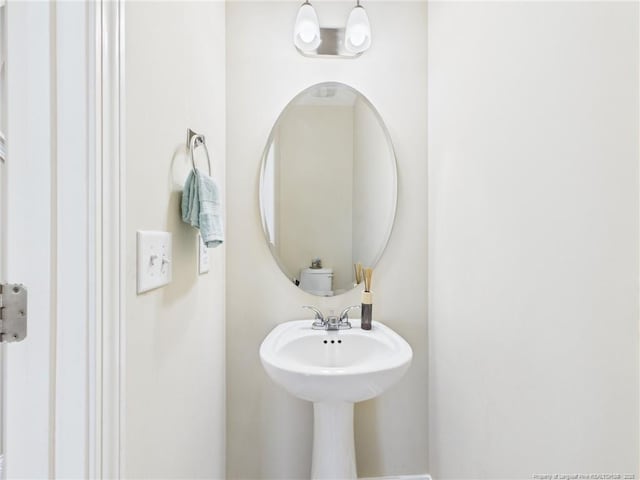 448 Pittfield Run, Cameron, NC 28326 - view of bathroom