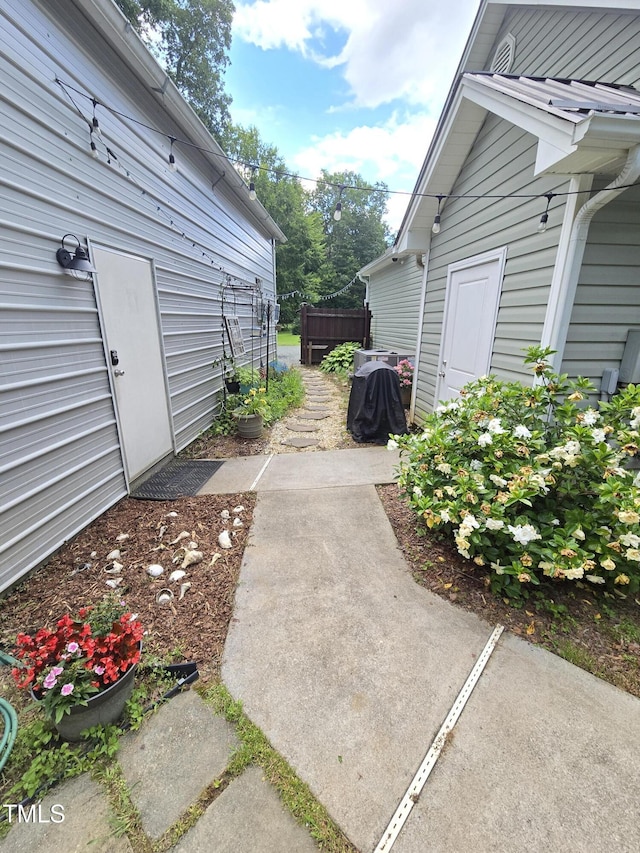4411 Fairland Ct, Burlington, NC 27215 - view of patio / terrace
