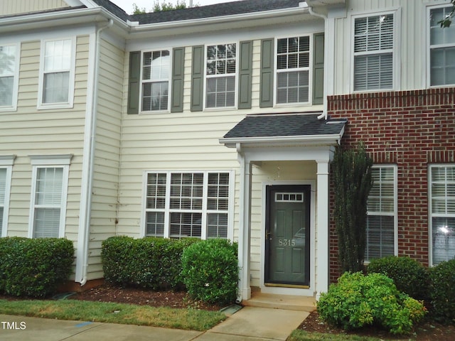 8315 City Loft Ct, Raleigh, NC 27613 - doorway to property