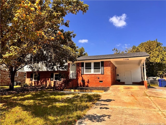 7326 Hyannis Dr, Fayetteville, NC 28304 - photo 1