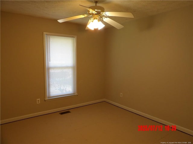 6986 Calamar Dr, Fayetteville, NC 28314 - photo 9