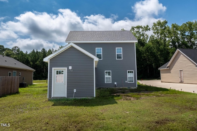 90 Miry Creek Ln, Clinton, NC 28328 - back of house with a yard