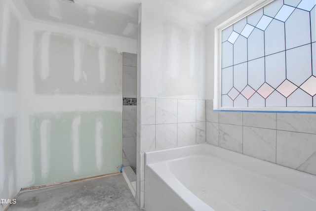 90 Miry Creek Ln, Clinton, NC 28328 - full bathroom with a garden tub and unfinished concrete floors