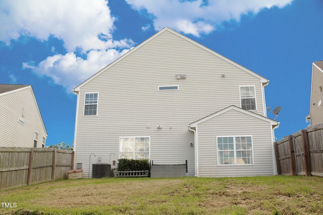 2486 Ingleside Dr, High Point, NC 27265 - rear view of house with a fenced backyard