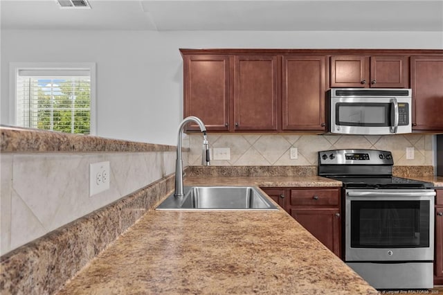 324 New Castle Ln, Spring Lake, NC 28390 - photo 12