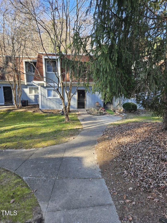 7030 Longstreet Dr Unit A, Raleigh, NC 27615 - view of front facade featuring a front lawn