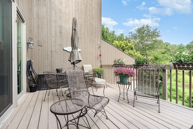 7 Weybridge Pl, Chapel Hill, NC 27517 - view of wooden terrace