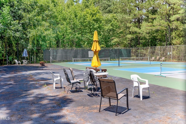 7 Weybridge Pl, Chapel Hill, NC 27517 - view of tennis court