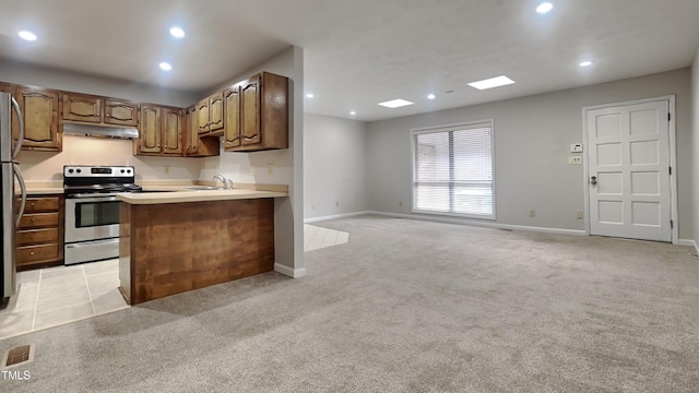 933 Creek Side, Fayetteville, NC 28303 - photo 2