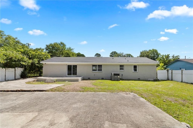 6123 Malvern Cir, Fayetteville, NC 28314 - rear view of house with a patio and crawl space