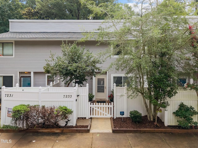 7233 Sandy Creek Dr, Raleigh, NC 27615 - photo 2