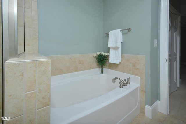 1079 Perdue Dr, Chapel Hill, NC 27517 - full bath featuring a garden tub