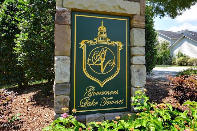 1079 Perdue Dr, Chapel Hill, NC 27517 - view of community sign