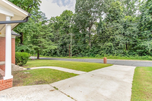 2302 Bywood Rd, Greensboro, NC 27405 - photo 5