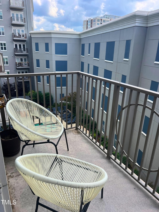 222 Glenwood Ave # 416, Raleigh, NC 27603 - view of balcony