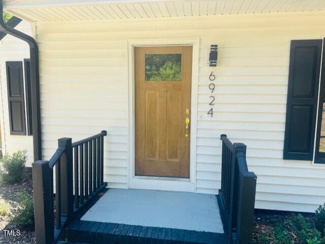 6924 Three Bridges Cir, Raleigh, NC 27613 - photo 21