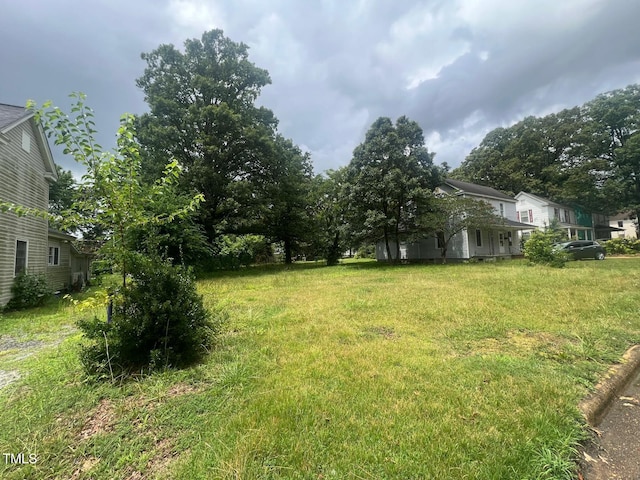 913 Vance St, Roanoke Rapids, NC 27870 - photo 10