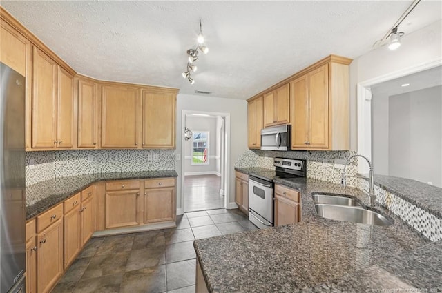 412 Dunbar Dr, Lillington, NC 27546 - photo 11
