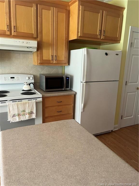1110 Laurel Oak Ln, Lumberton, NC 28358 - photo 7