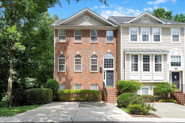 6821 Middleboro Dr, Raleigh, NC 27612 - photo 1