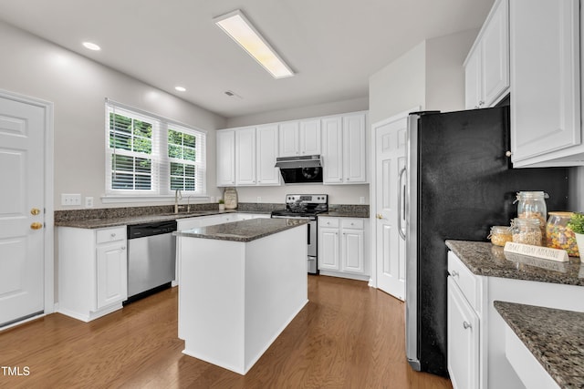 501 Sherwood Forest Pl, Cary, NC 27519 - photo 14