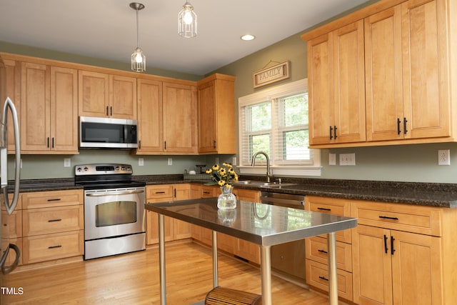 128 Merry Hill Dr, Cary, NC 27518 - photo 10