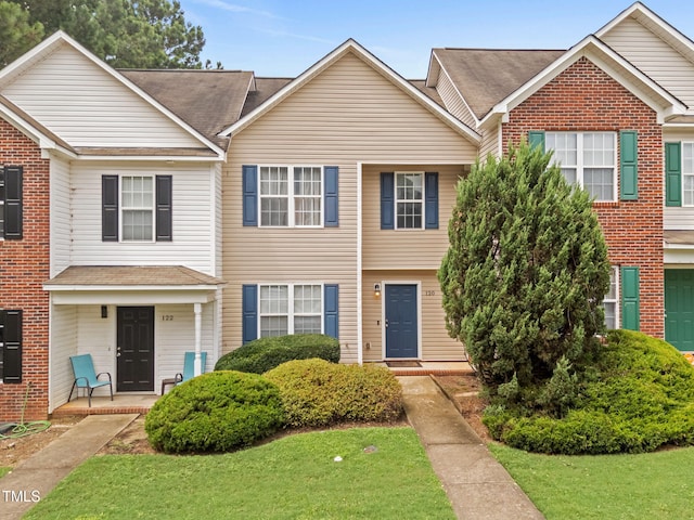 120 Blackthorne Ct, Clayton, NC 27520 - photo 2