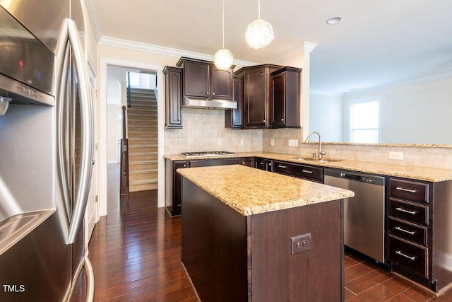 1012 Holland Bend Dr, Cary, NC 27519 - photo 11