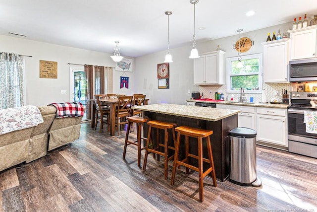 2073 Hayfield Rd, Wade, NC 28395 - photo 12