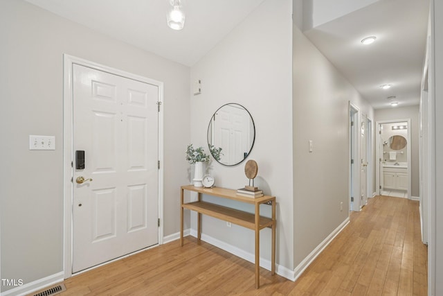 8012 Thomasville Ct, Raleigh, NC 27612 - photo 4