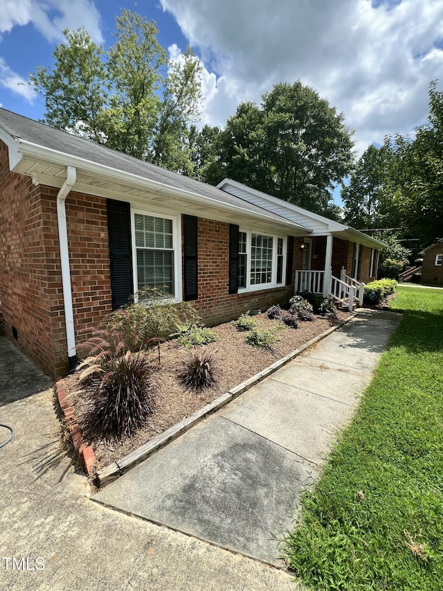 1526 Regency Ct, Burlington, NC 27215 - photo 1