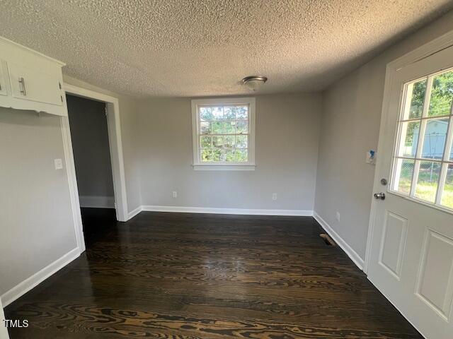 702 W Main St, Benson, NC 27504 - photo 6