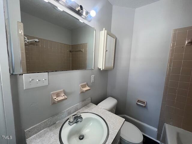 702 W Main St, Benson, NC 27504 - photo 12
