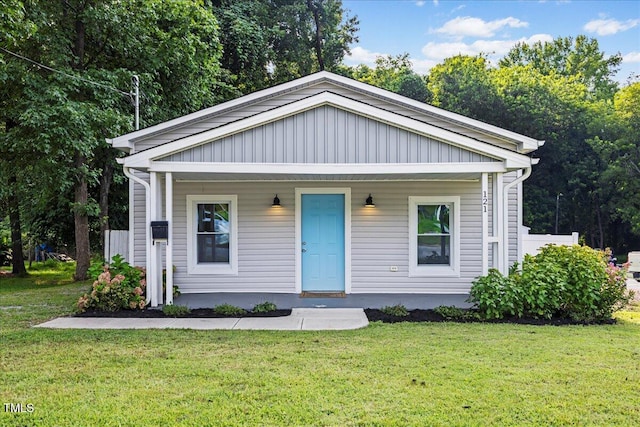 121 N W St, Fuquay Varina, NC 27526 - photo 1