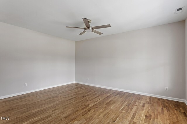4332 Falls Dr, Hope Mills, NC 28348 - photo 3