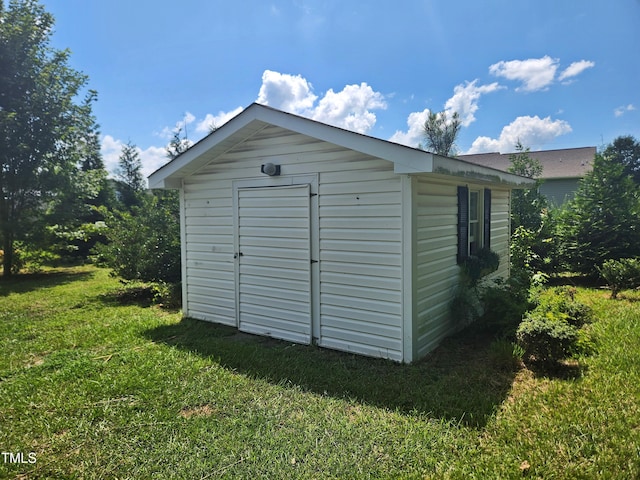 109 Oak St, Pine Level, NC 27568 - photo 5