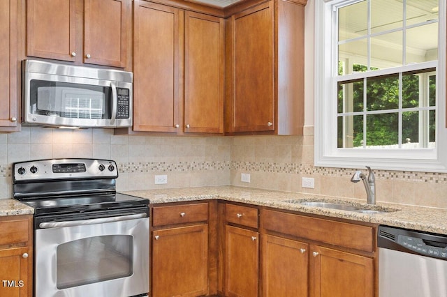 2734 Hidden Waters Cir, Raleigh, NC 27614 - photo 16
