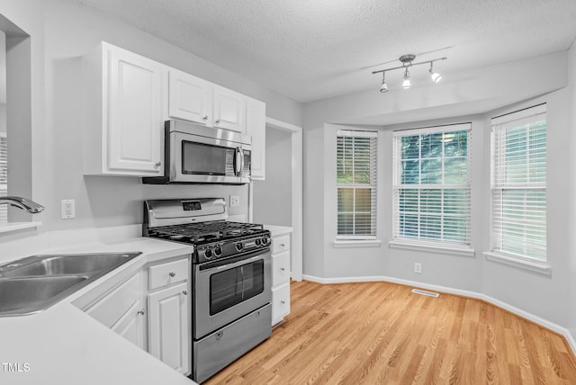 409 Teal Lake Dr, Holly Springs, NC 27540 - photo 13
