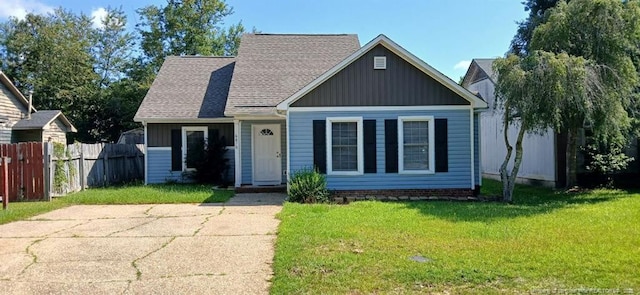 6870 Shawcross Ln, Fayetteville, NC 28314 - photo 1