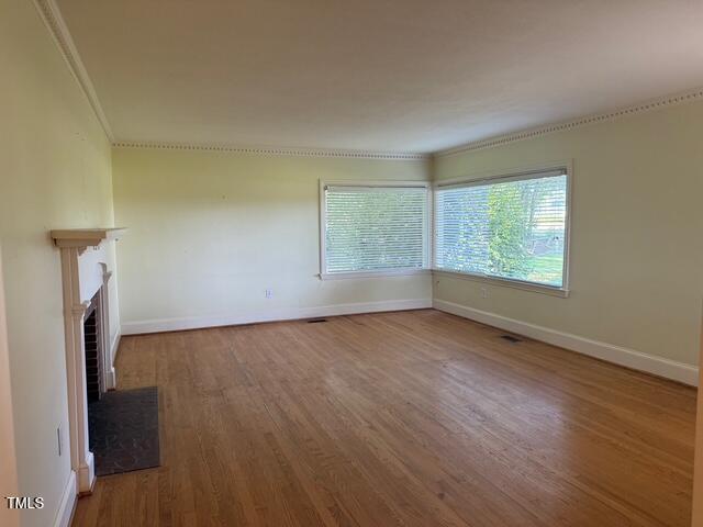 135 W Stewart St, Coats, NC 27521 - photo 5