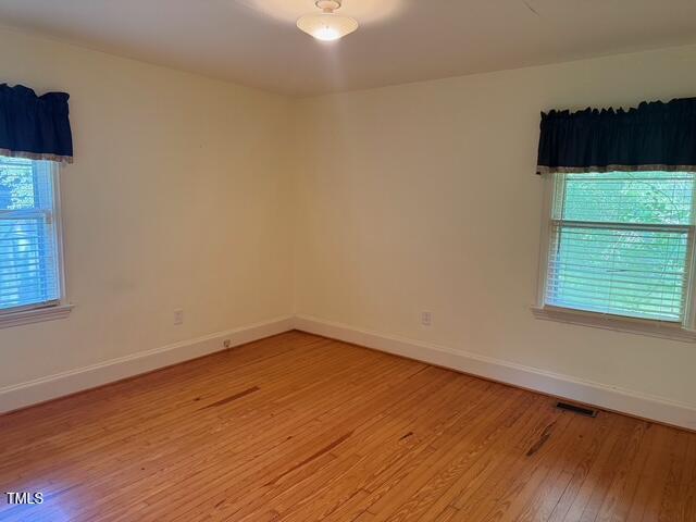 135 W Stewart St, Coats, NC 27521 - photo 8