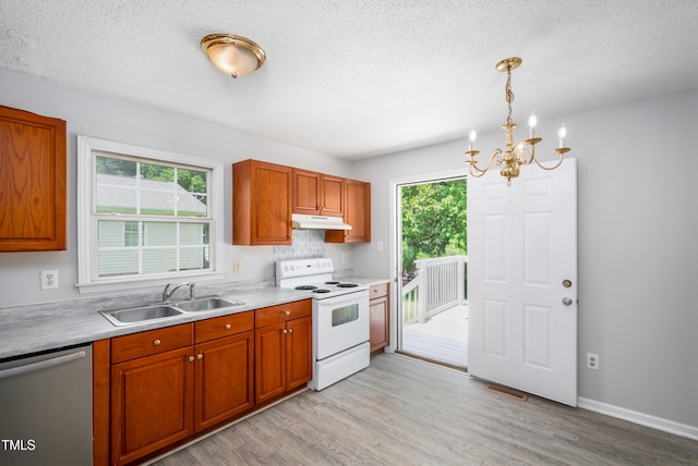409 E Tenth St, Siler City, NC 27344 - photo 10
