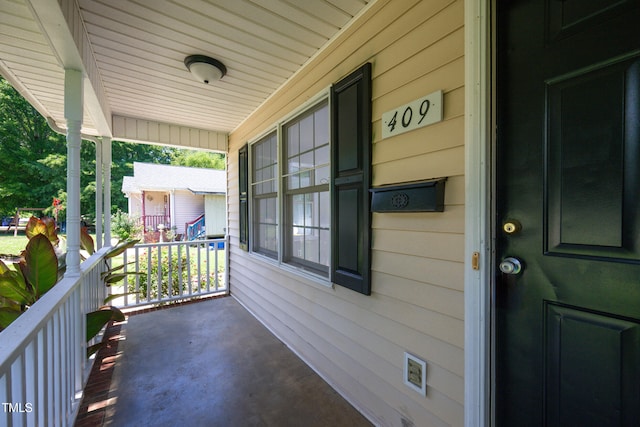 409 E Tenth St, Siler City, NC 27344 - photo 3