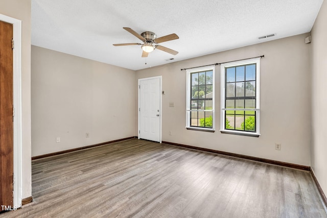8117 Farmlea Cir, Raleigh, NC 27616 - photo 3