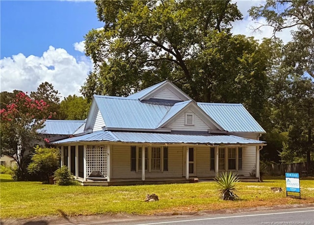 561 Carthage St, Cameron, NC 28326 - photo 1