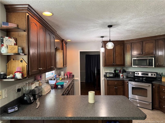 912 Lewis St, Raeford, NC 28376 - photo 25